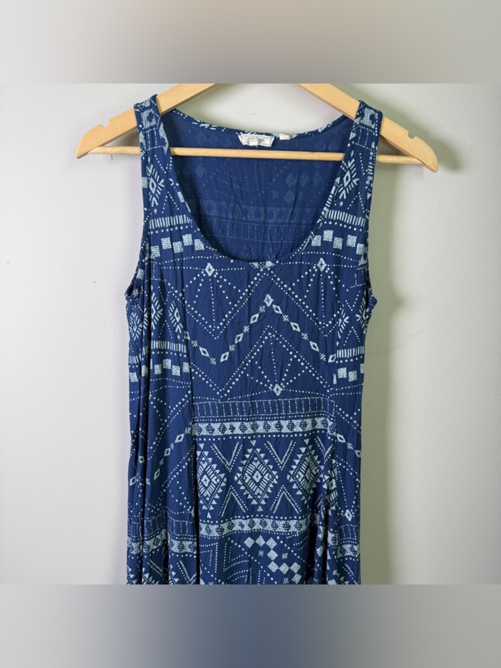Fat Face UK Indigo Blue Geometric Print Midi Dress Tiered Hi-Low Viscose Size 6 - Picture 2 of 10